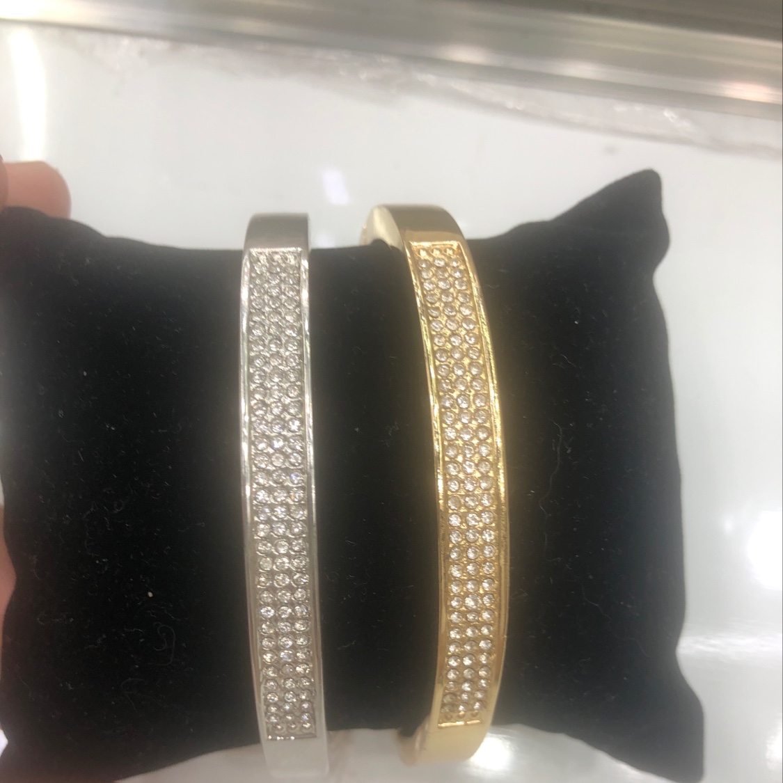 Fine diamond bracelet thumbnail