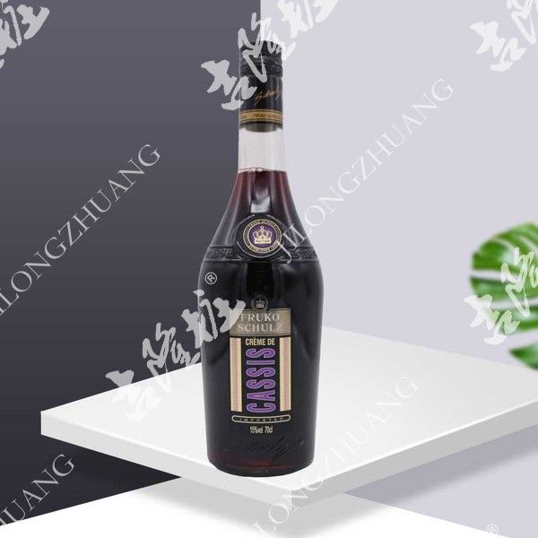 Fuluk blackcurrant flavored blended wine