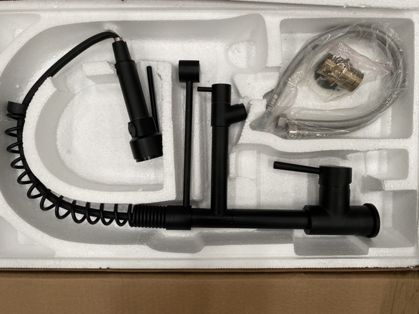 Black small double - headed spring cock full figure