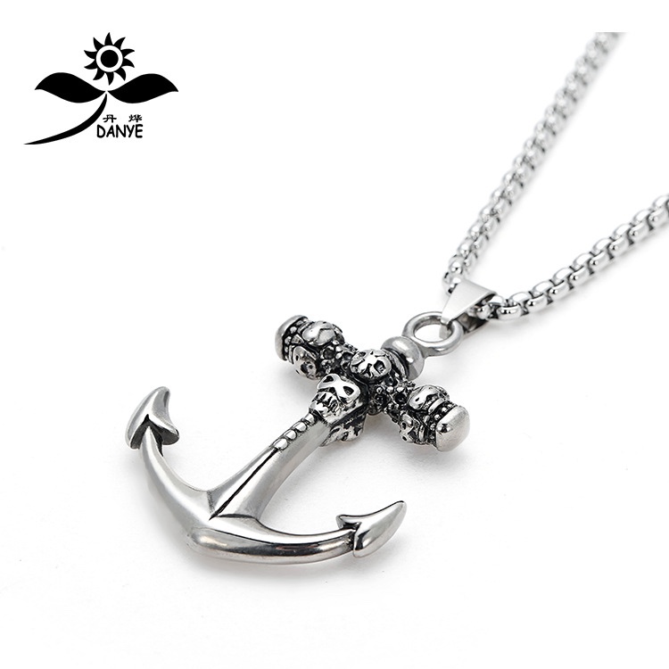 跨境爆款欧美复古男士钛钢船锚吊坠 不锈钢加勒比海盗骷髅头项链细节图