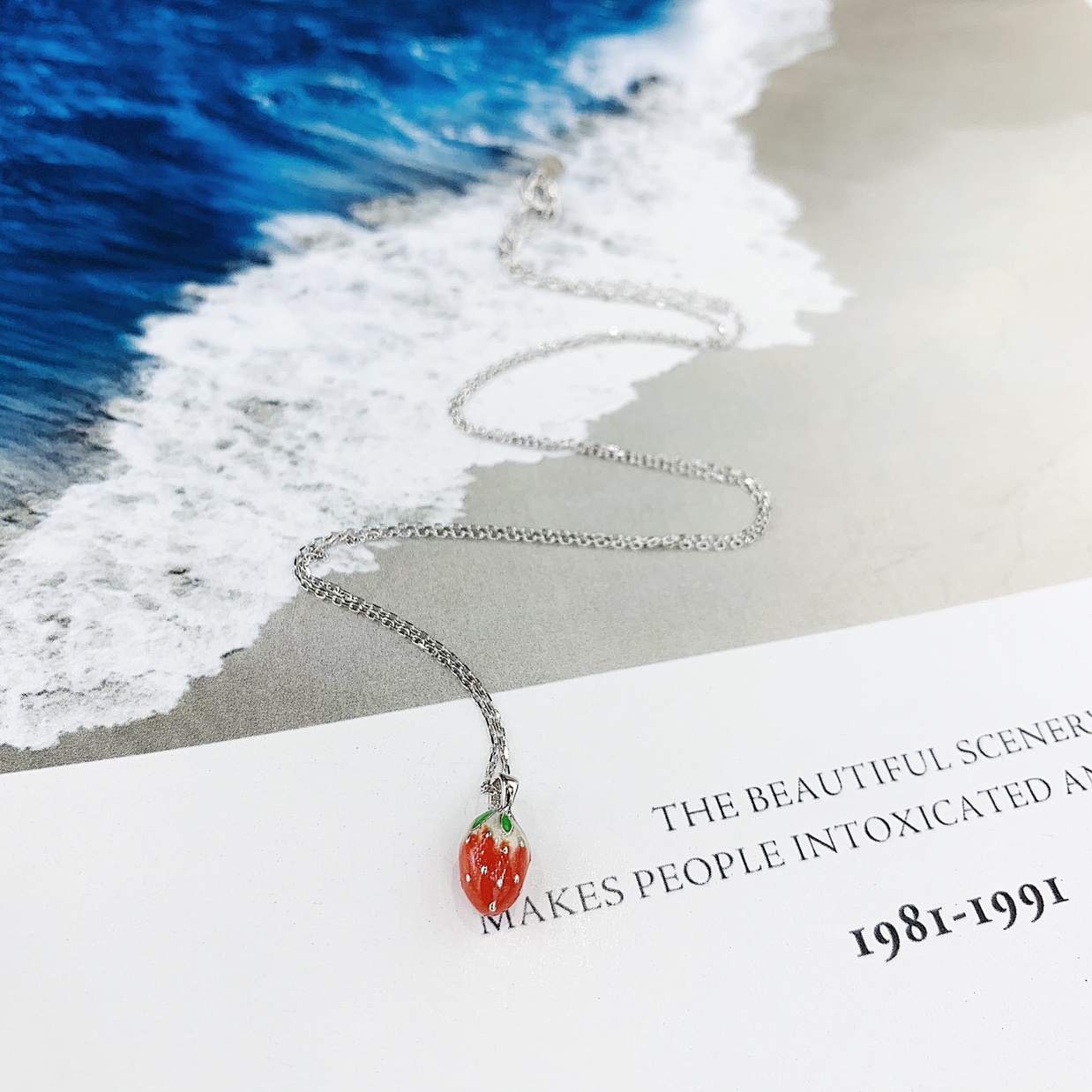 S925 Silver cute Girl Strawberry necklace with oil drip process, non-allergenic and non-fading necklace undefined