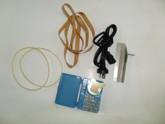 We sell plastic bag sealing machines, food automatic sealing machines, FRD900 continuous sealing machines. Huayi Packaging Machinery operates with integrity and offers high-quality products detail image 1