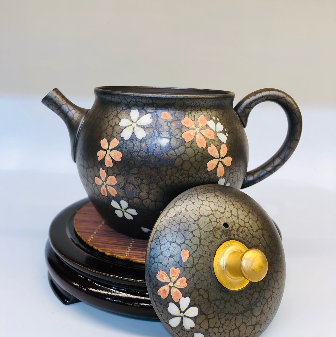 日本常滑烧昭龙窑 梅原昭二手作 金顶黑天目樱花丸型后手急須壶
实际重量请咨询详情图9