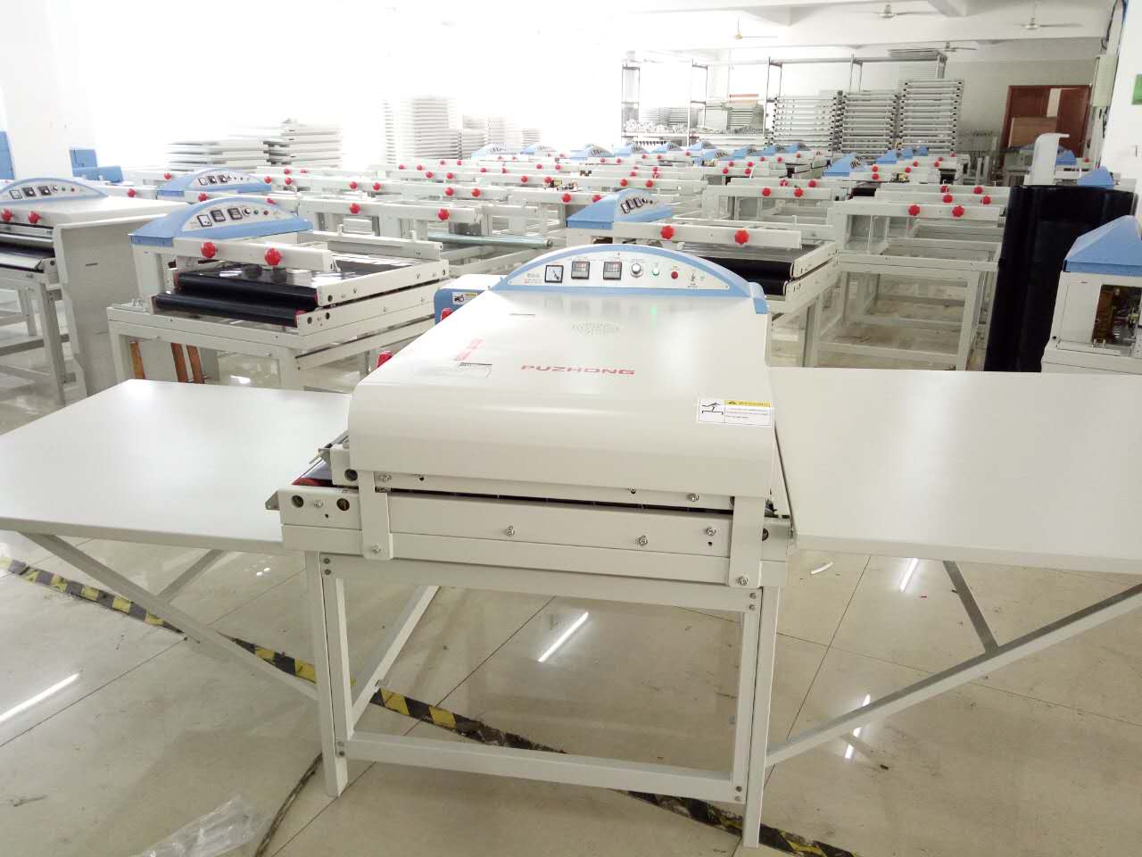 Cinta sin costuras multifunción máquina de prensado de ropa máquina de adhesivo máquina de pintura caliente máquina automática de pintura caliente máquina de transferencia de calor maquinaria de embalaje huayi gestión de integridad excelente calidad pic 6
