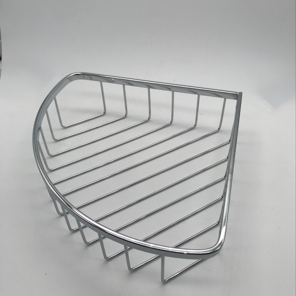 Triangular storage baskets, net basket storage racks