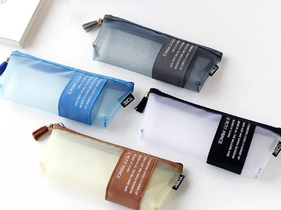 Toomie Square mesh pen bag Creative Student stationery bag Simple small fresh zipper triangle storage bag Specification drawing