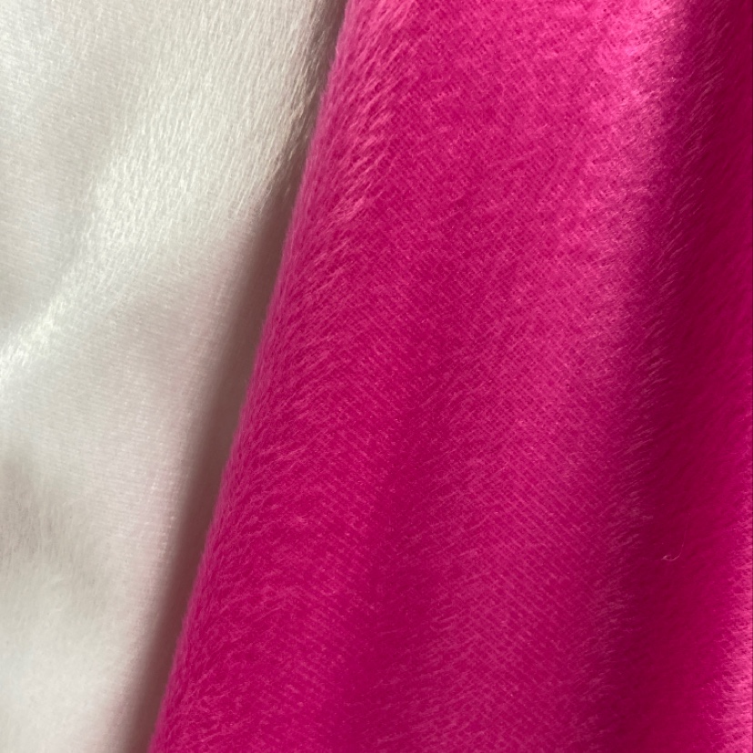 Rose-red short plush fabric toys, handicrafts, decorations, daily necessities, clothing, super soft short plush, high-quality polyester, environmentally friendly products Specification image
