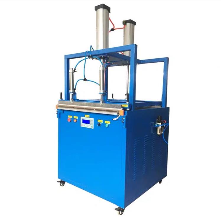Huayi Packaging Machinery operates with integrity and offers high-quality compression vacuum packaging machines