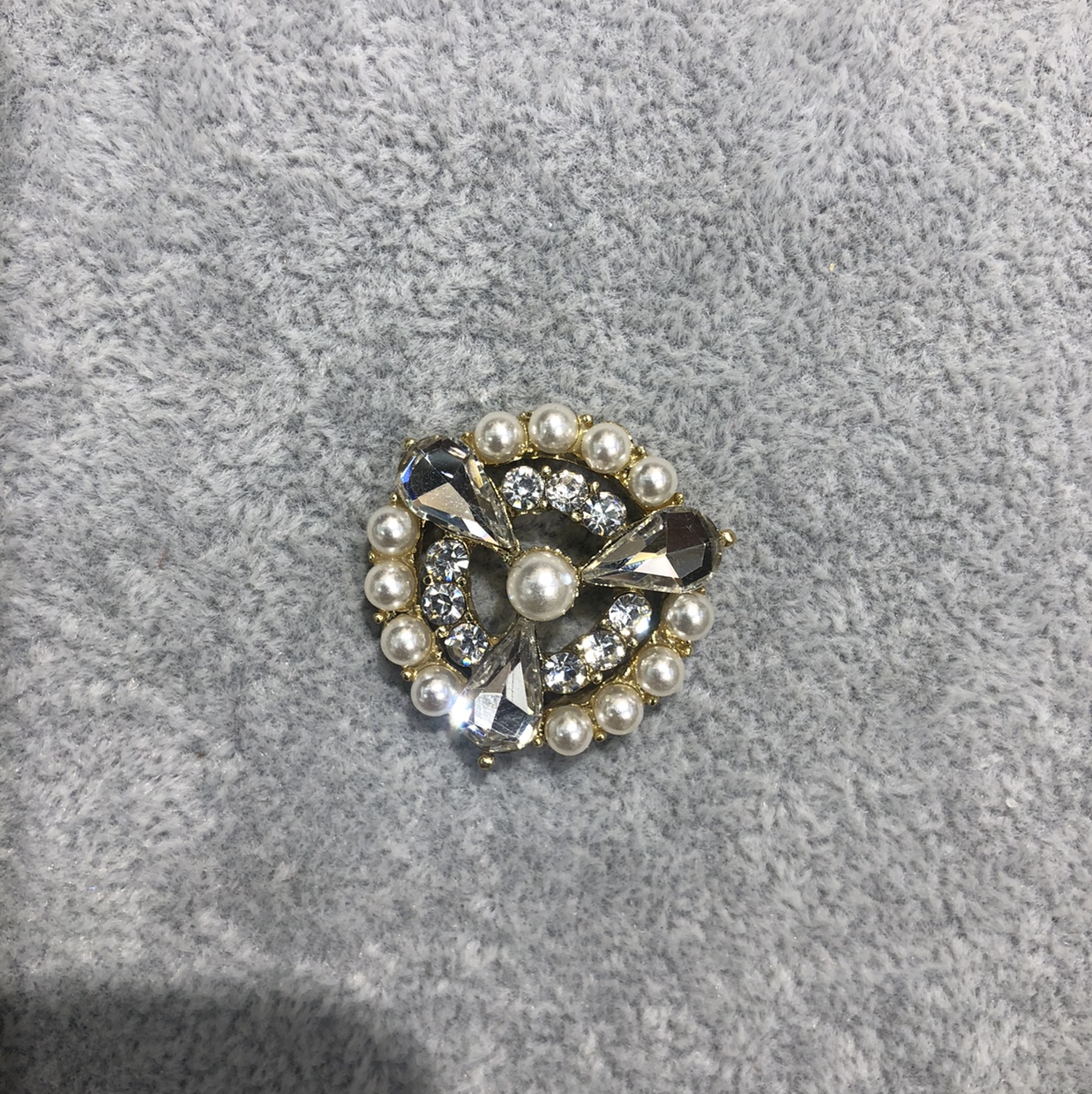 Retro design style pearl alloy accessories thumbnail
