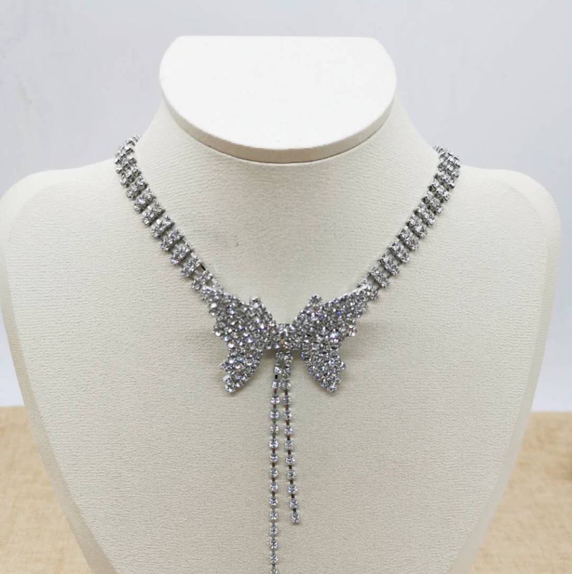 Popular necklace 12 thumbnail