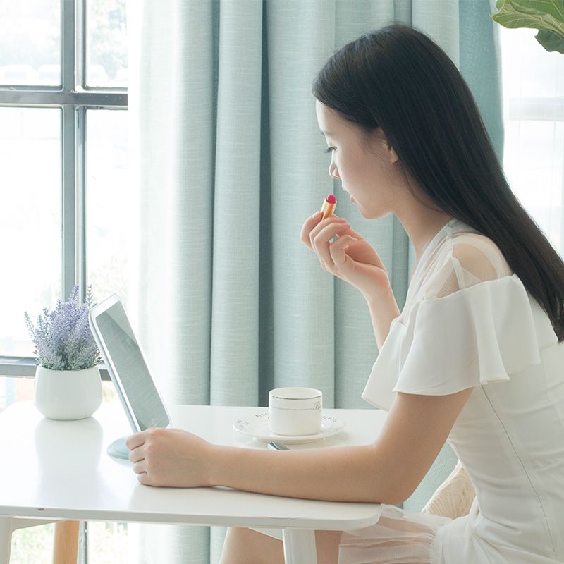 创意便携充电随心化妆镜子带灯 可挂带手机支架化妆补光led灯产品图