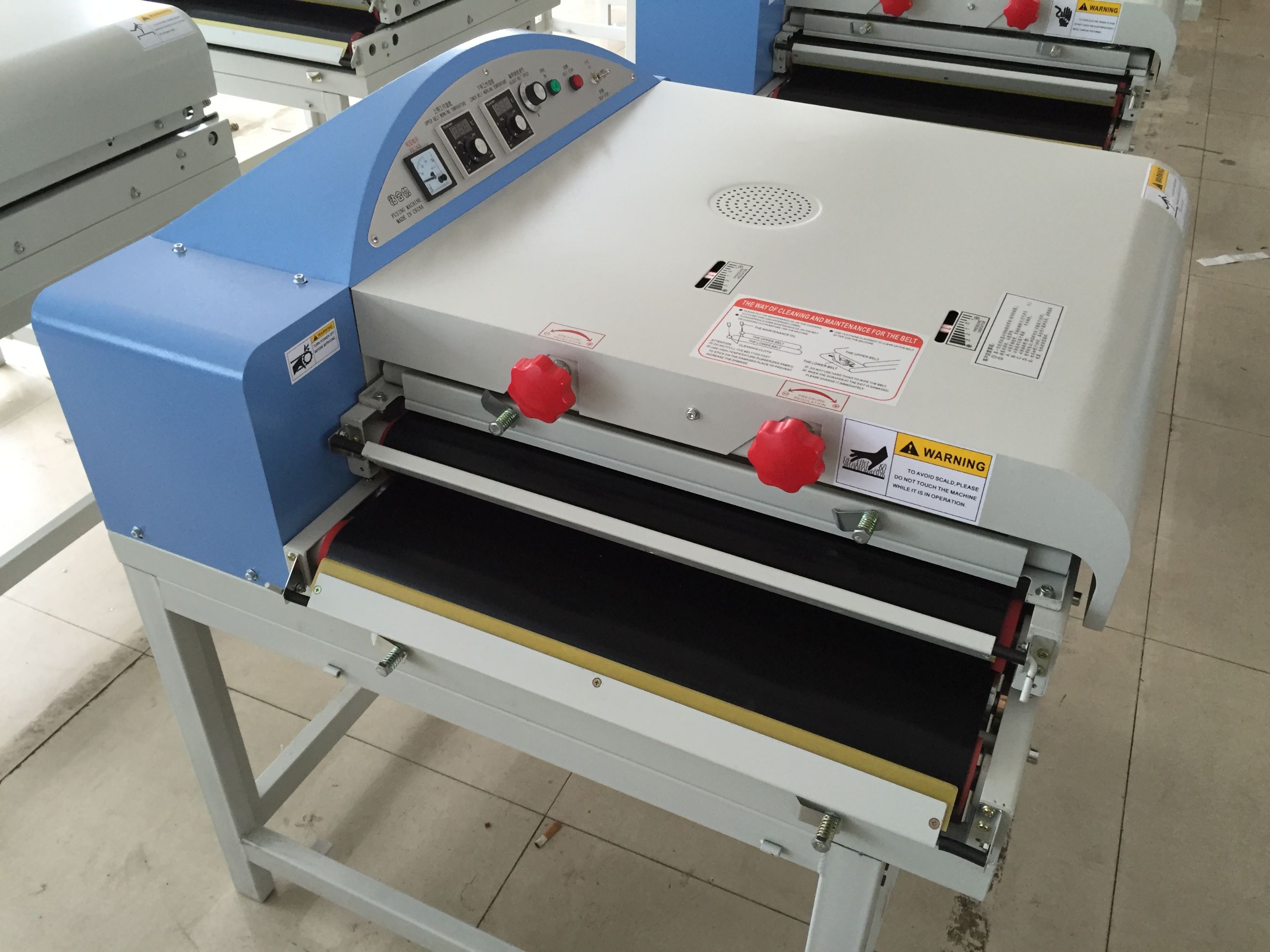 Cinta sin costuras multifunción máquina de prensado de ropa máquina de adhesivo máquina de pintura caliente máquina automática de pintura caliente máquina de transferencia de calor maquinaria de embalaje huayi gestión de integridad excelente calidad pic 8