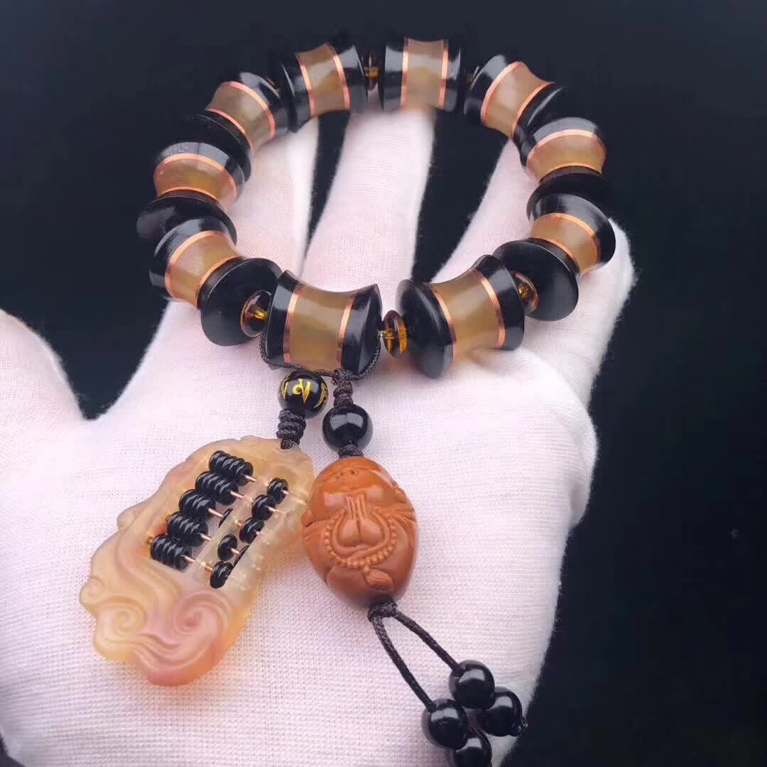 High-end and exquisite sheep horn bracelet