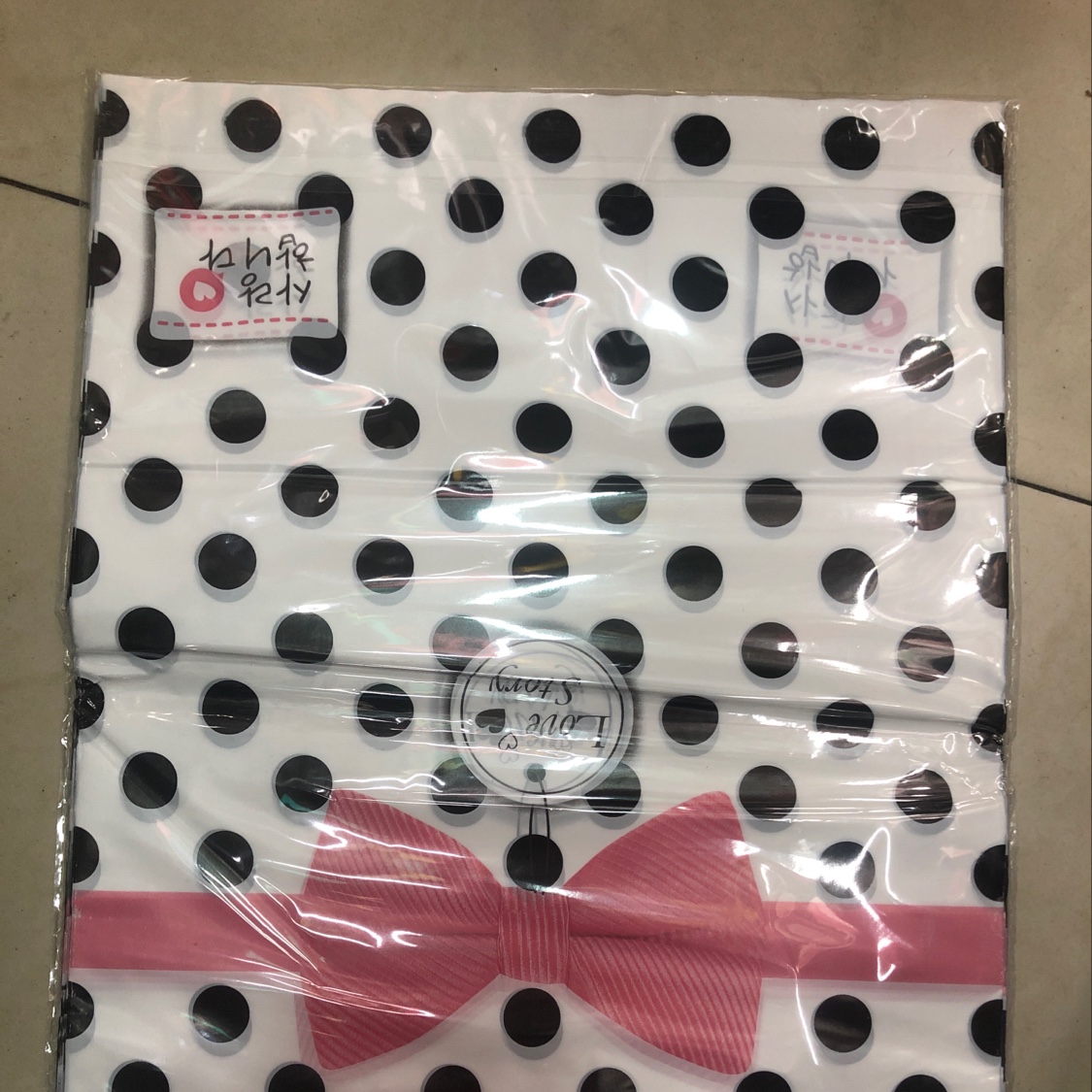 Freight charges are self-paid, there are spot, 25x35x wire, flat pocket, 100 pieces/bag, 8 yuan/bag, 50 bags/piece, 400 yuan/bag