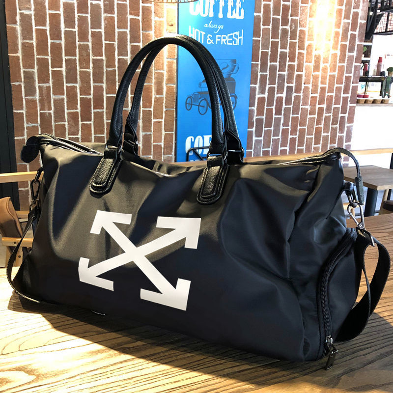 运动挎包、挂包实物图