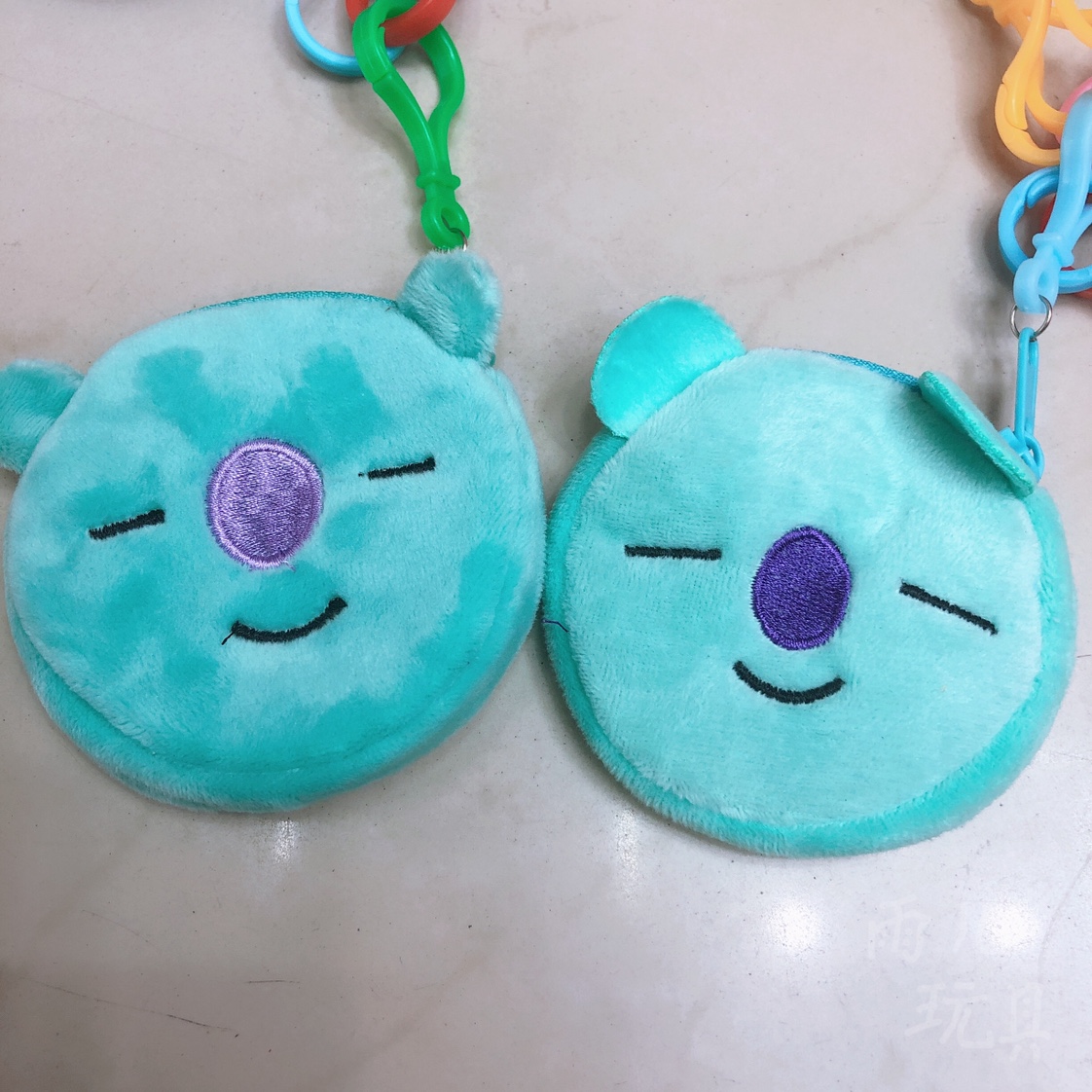 毛绒钱包8cm卡通刺绣零钱包BTS21防弹少年团零钱包细节图