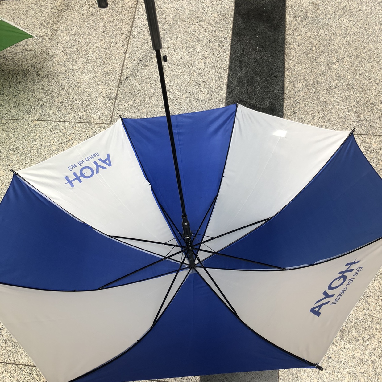 60Cm 8K Umbrella Application Scenario