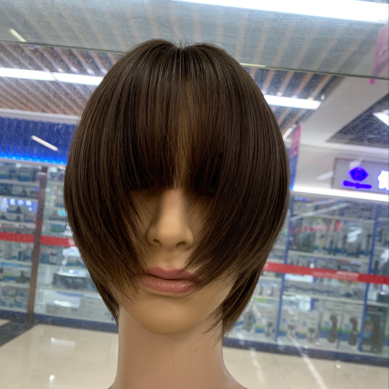 Custom-made and wholesale of matte high-temperature silk short hair wigs with adhesive tape mesh, realistic scalp short hair wigs for women details Picture