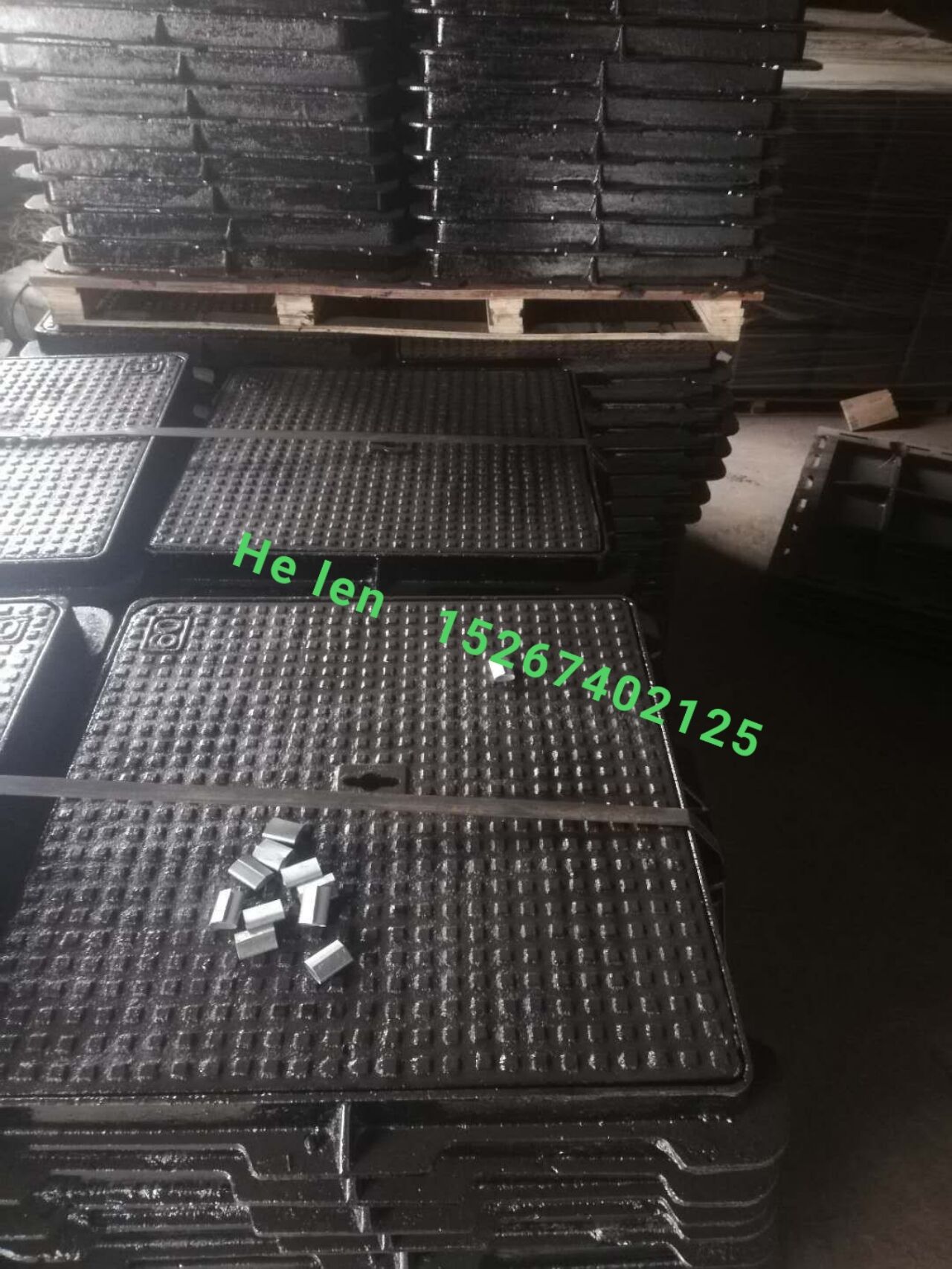 Iron manhole cover composite manhole cover manhole cover drainage manhole cover spherical ink manhole cover