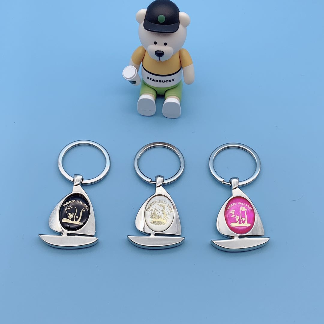 Guangdong zinc alloy sailing boat CD pattern keychain