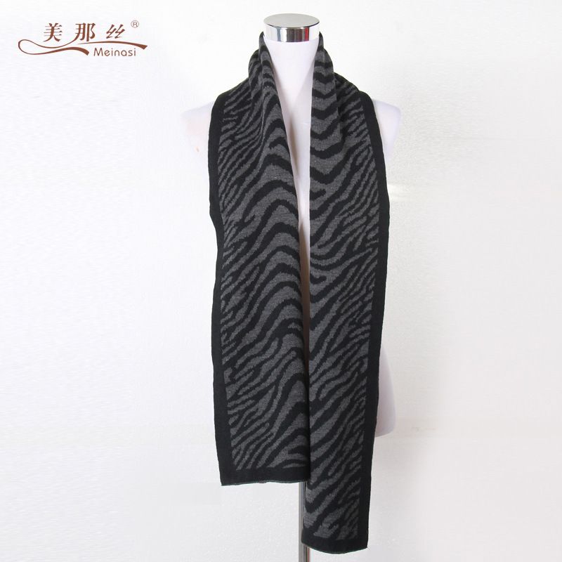 2020 Europe And The United States Hot Autumn And Winter New Men's Scarf Warm Knit Leopard Scarf Factory Direct Sales