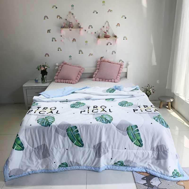 Washed cotton skin-friendly summer quilt