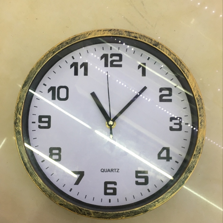 Home digital wall clock, retro European-style clock, simple and modern living room round silent clock Specification image