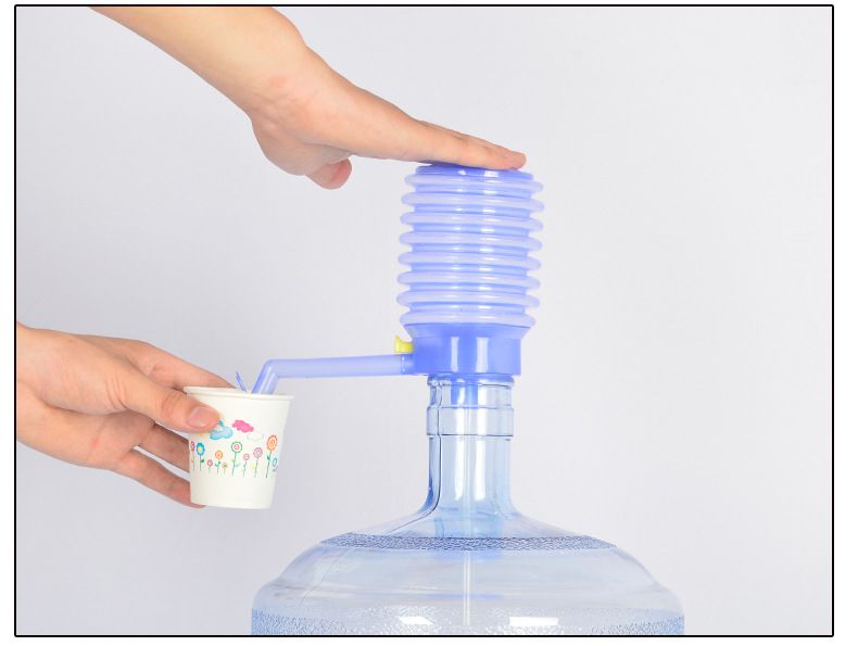 厂家直销整箱装36个野外野炊桶装水家用便携式手压泵抽水器可定制详情9