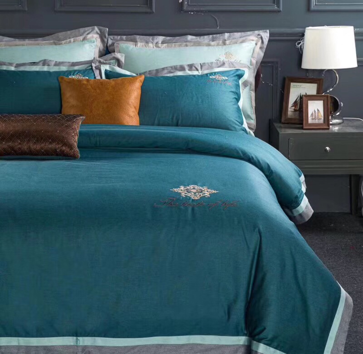 Yarn-Dyed Super Soft Natural Egyptian Cotton 4-Piece Set