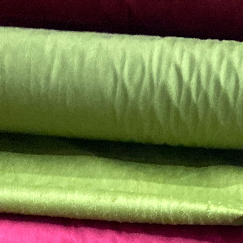 Green suede velvet fabric clothing, handicrafts, decorations, shoes and hats are available in multiple colors Specification image