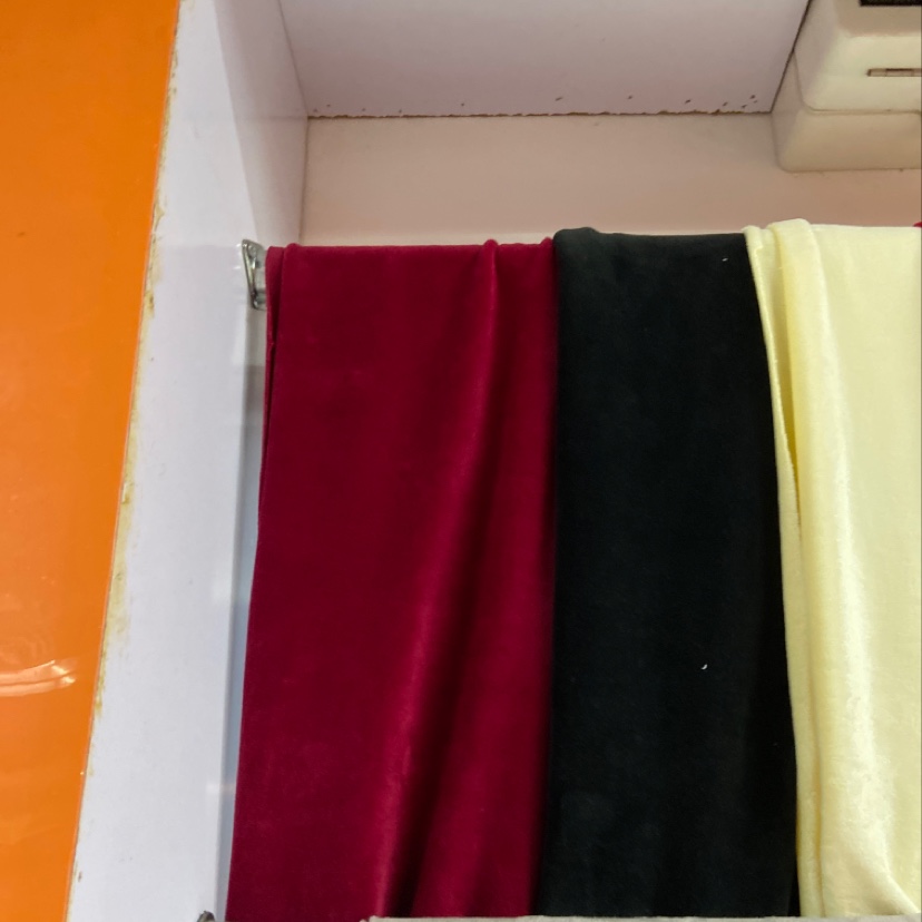 Deep red elastic snowflake fleece fabric clothing, handicrafts, decorations, shoes and hats are available in multiple colors