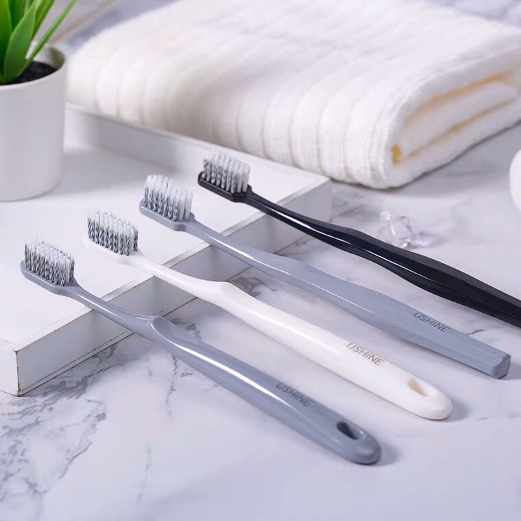 Yi Snow Feather, Clean, Care Series Toothbrush Application Scenario