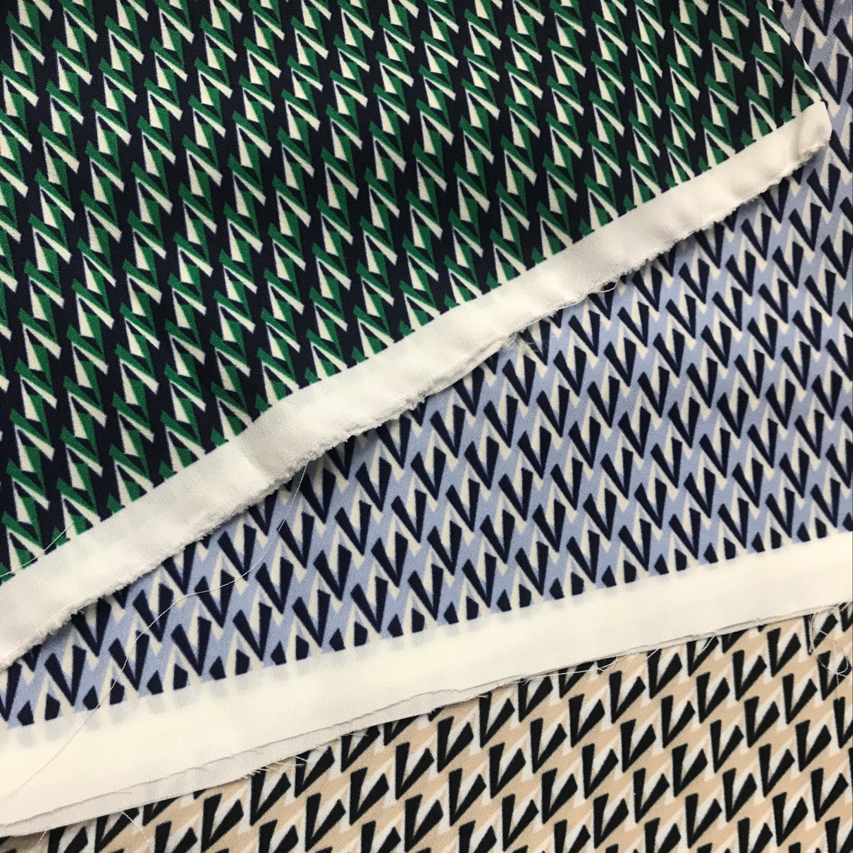 Mainstream Cloth Printing Material V Printed Fabric