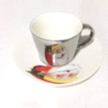 The reflection of the teacup shines brightly details Picture