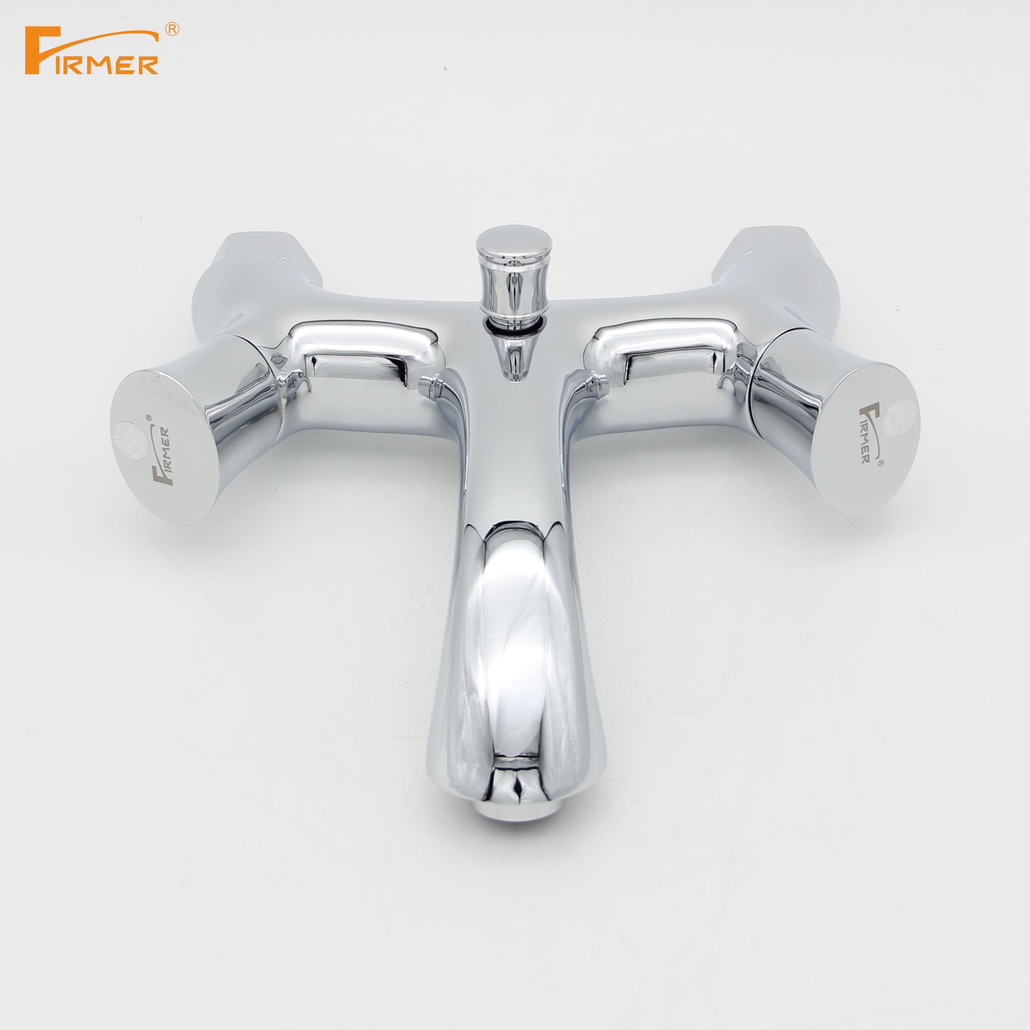 The FIRMER shower faucet and bathtub faucet from Yilinuo are all copper with a wall-mounted bottom water outlet for both hot and cold water details Picture