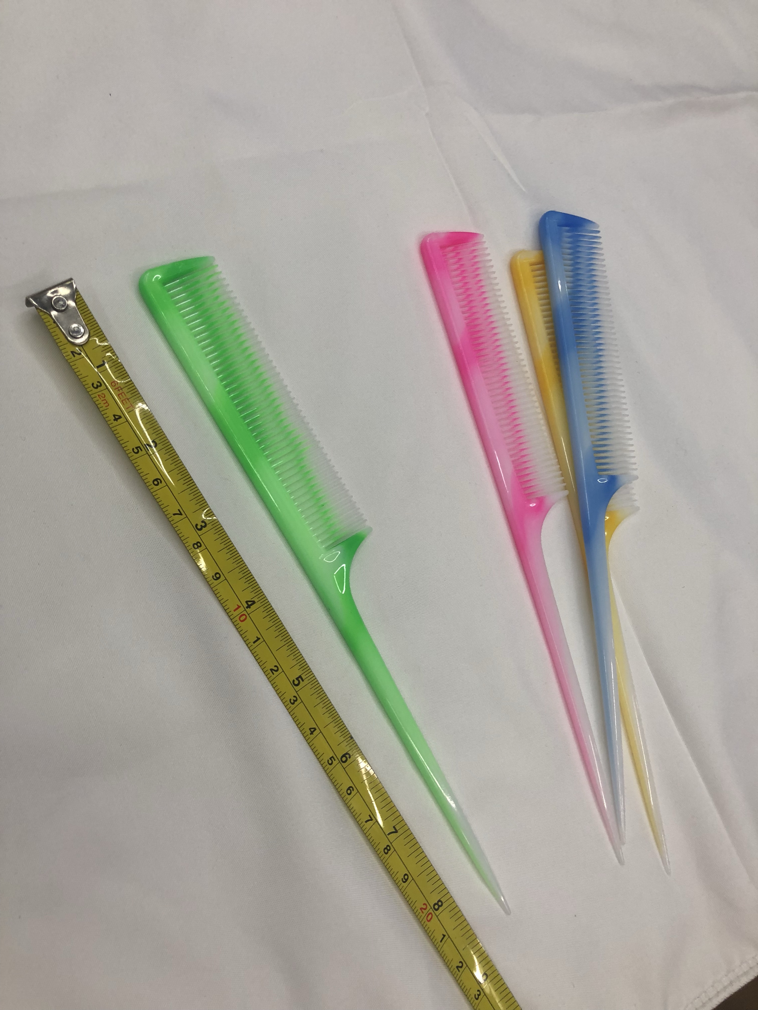 厂家直销A701外贸热销尖尾梳子 4色混 出口中东非洲梳子 挑梳产品图