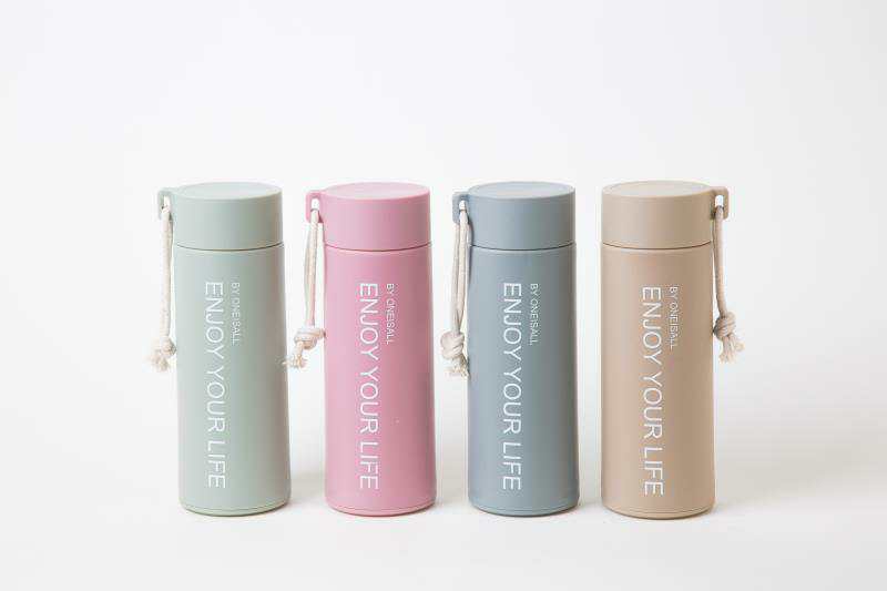 New simple and portable plastic shell glass and water cup, heat-resistant and shockproof, customizable logo details Picture