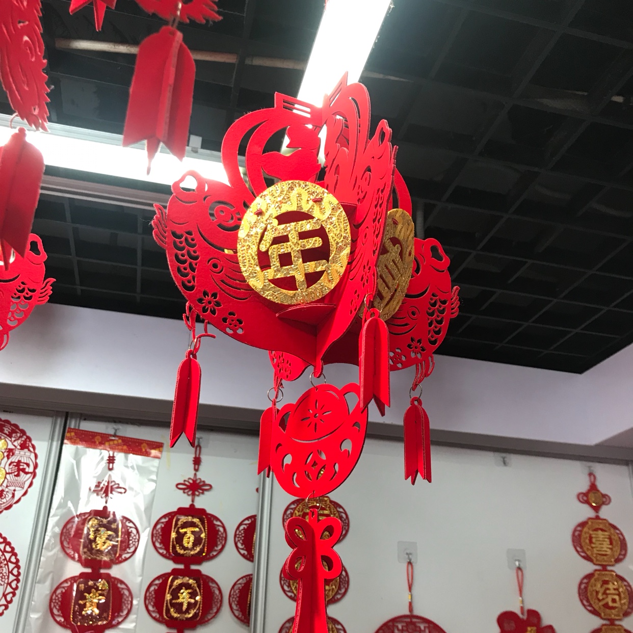 Spring Festival supplies, housewarming supplies, velvet felt, non-woven fabric, "Fu" character, lantern fish