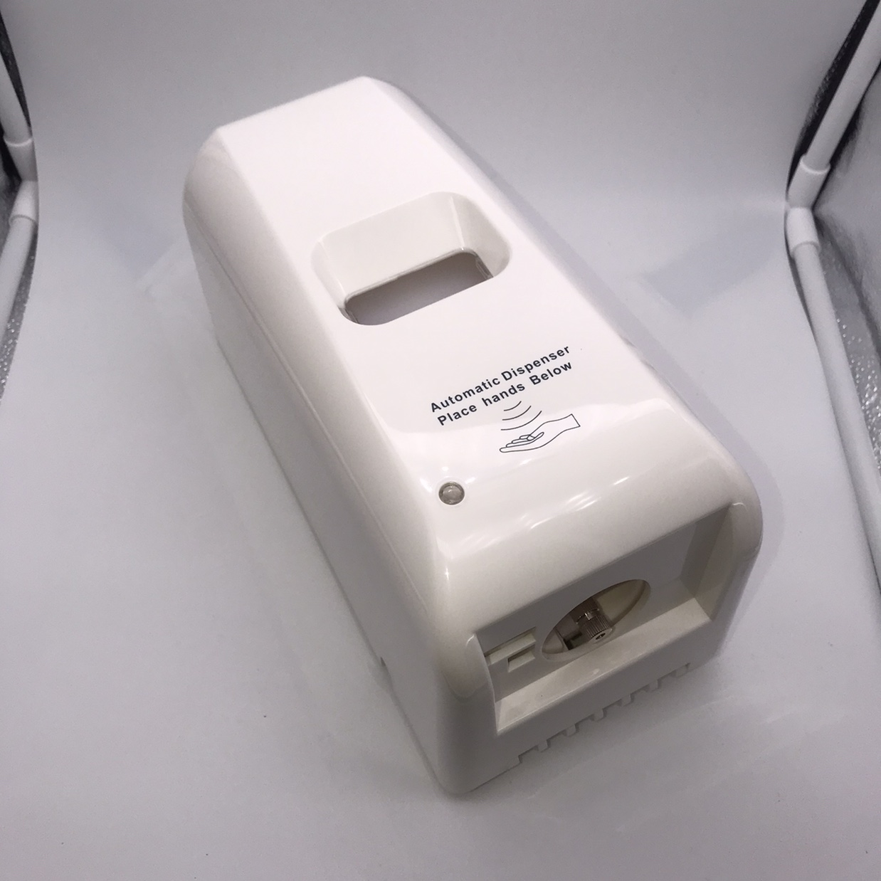 New type of fragrance disinfection device, high-end induction sprayer and fragrance sprayer