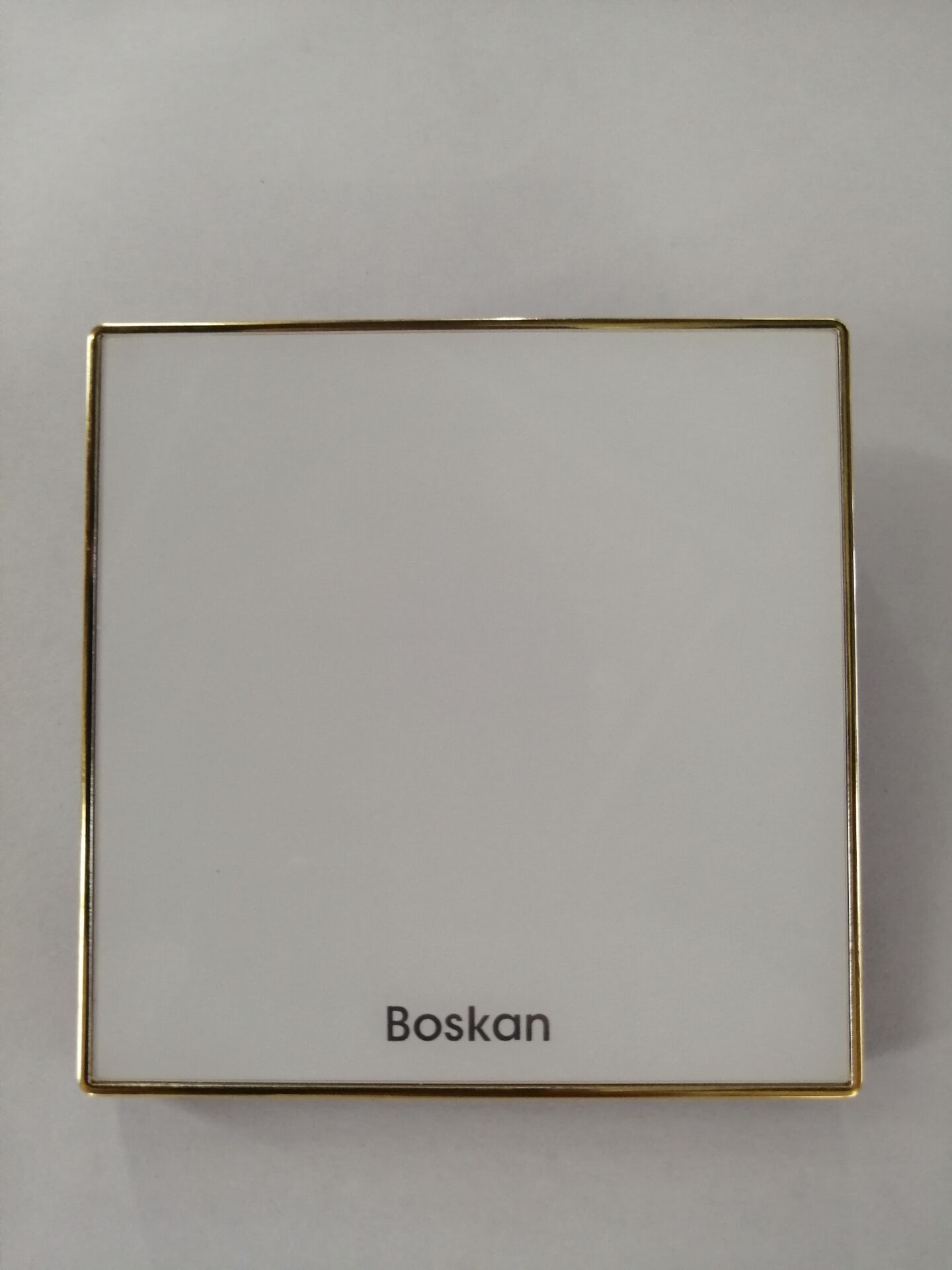 BOSK-BLANK COVER 白色图