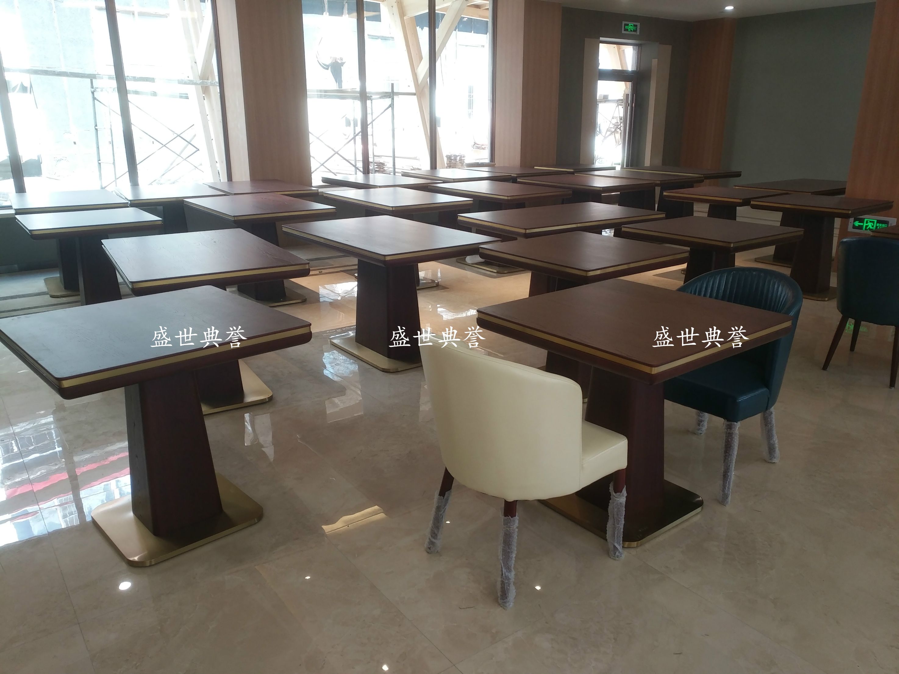 上海五星级宾馆西餐厅桌椅精品酒店度假酒店国际酒店早餐桌椅定做详情图5