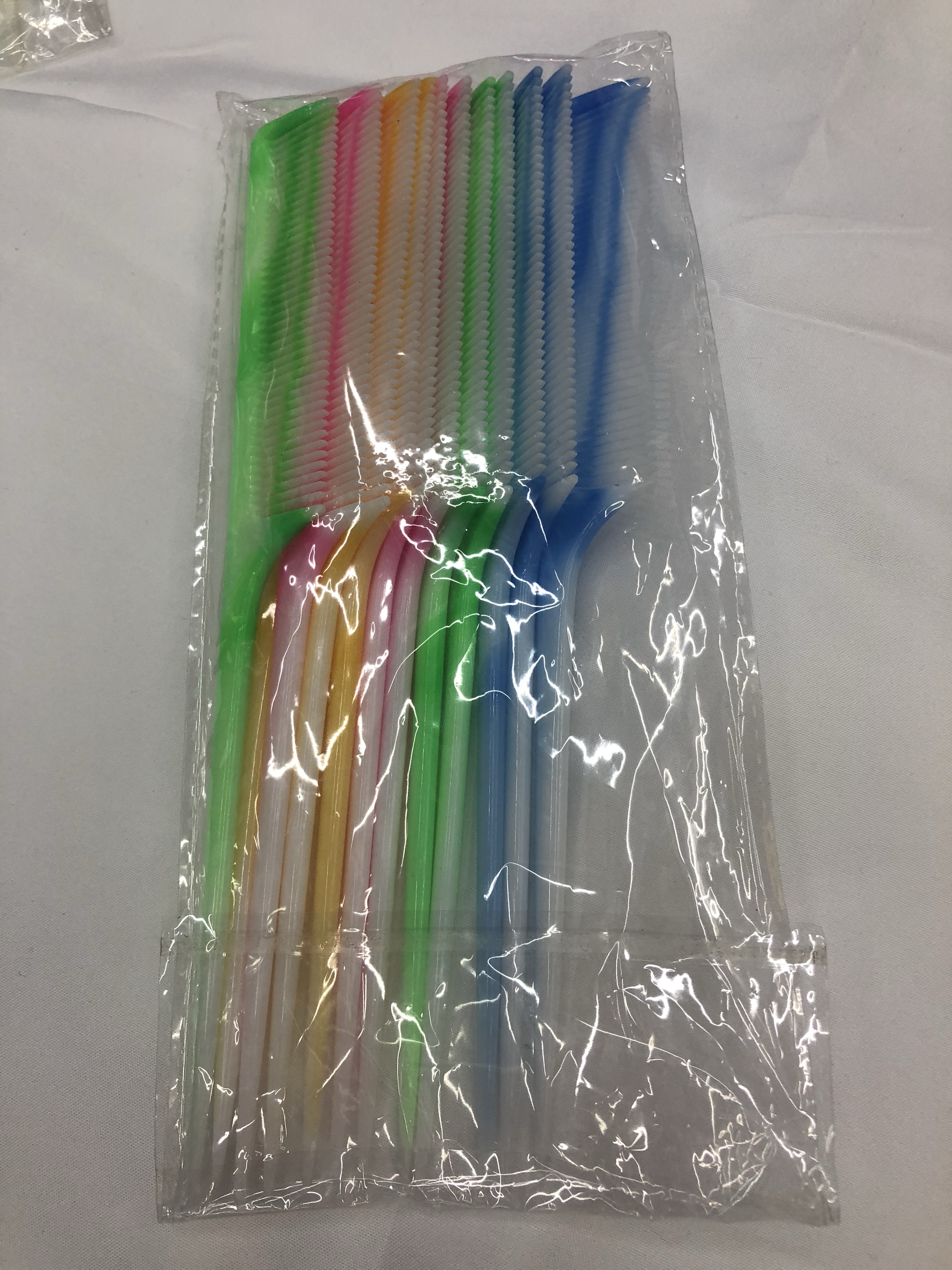 厂家直销A701外贸热销尖尾梳子 4色混 出口中东非洲梳子 挑梳细节图