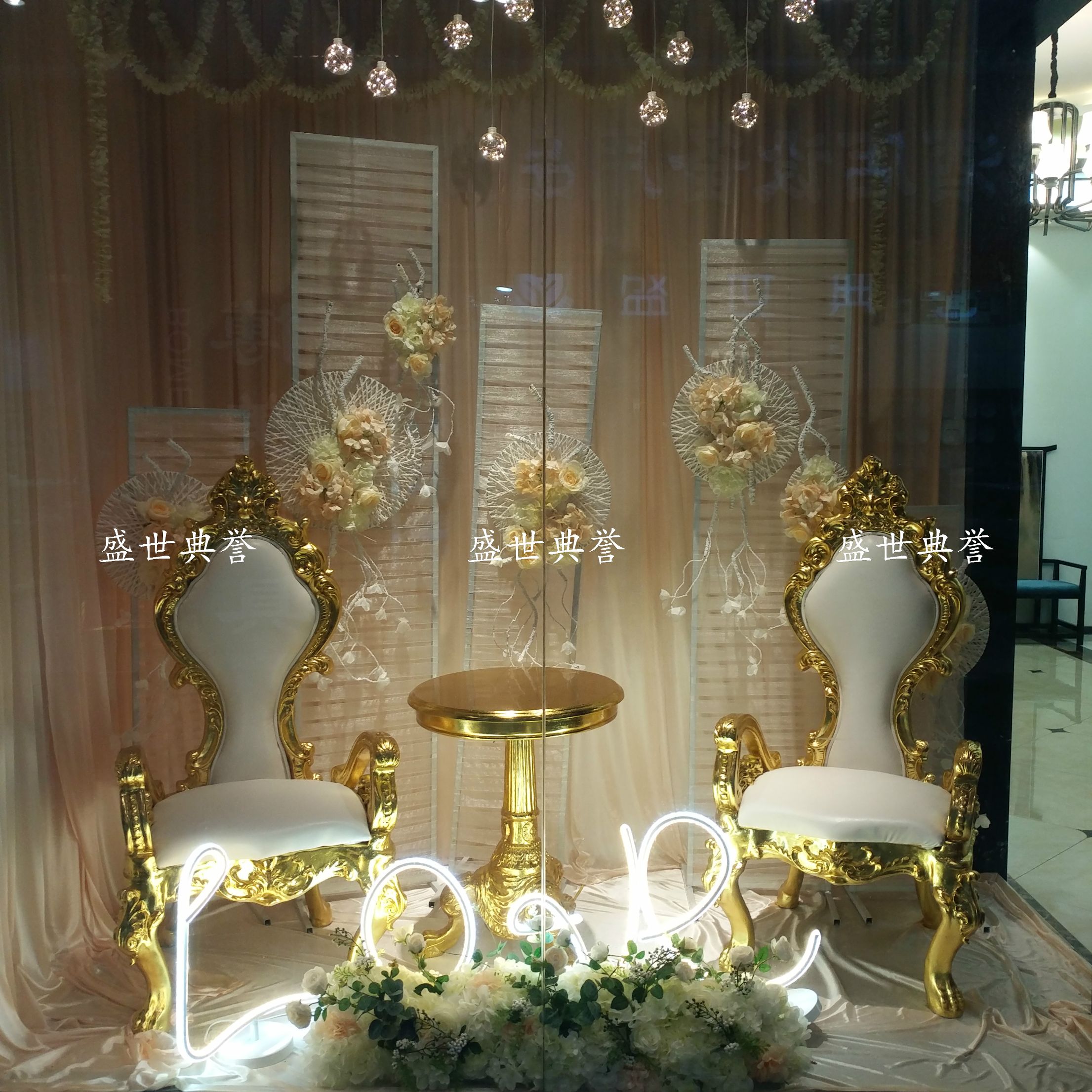 义乌外贸婚礼沙发批发定做欧式婚庆形象椅国王椅新郎新娘结婚椅详情图4