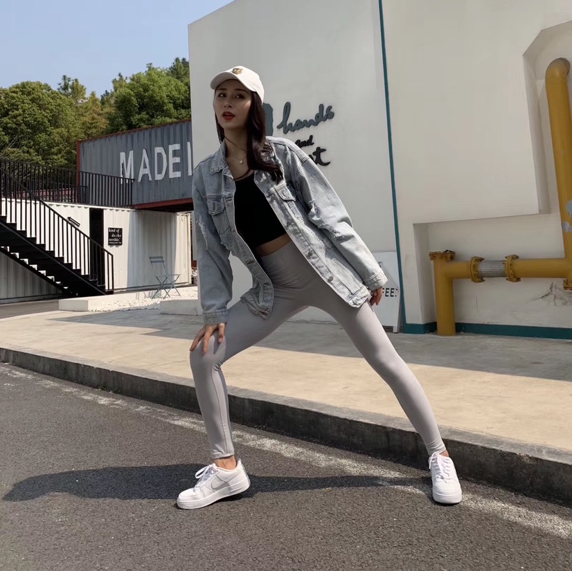 Versatile slim leggings for ladies thumbnail