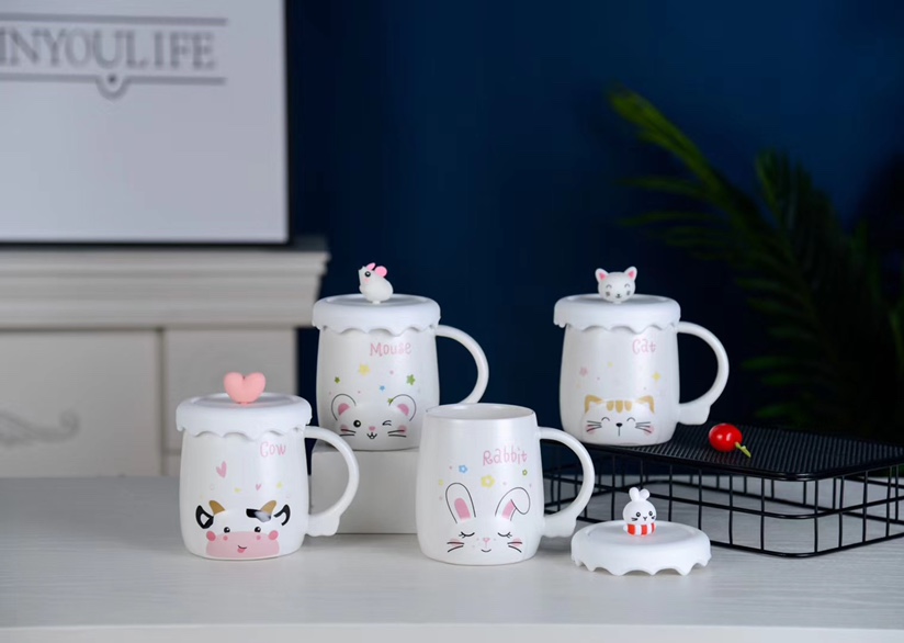 Korean pink love with silica gel cover mug creative cartoon ceramic mug breakfast coffee mug custom gift