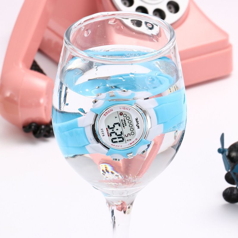 Luminous electronic watch detail image 4