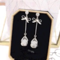 S925 silver Needle cat's eye stone earrings, the same style as the Internet celebrity, exude elegance and slimming charm. Versatile and elegant earrings from Japan and South Korea. Long women's earrings with pomelo ears undefined