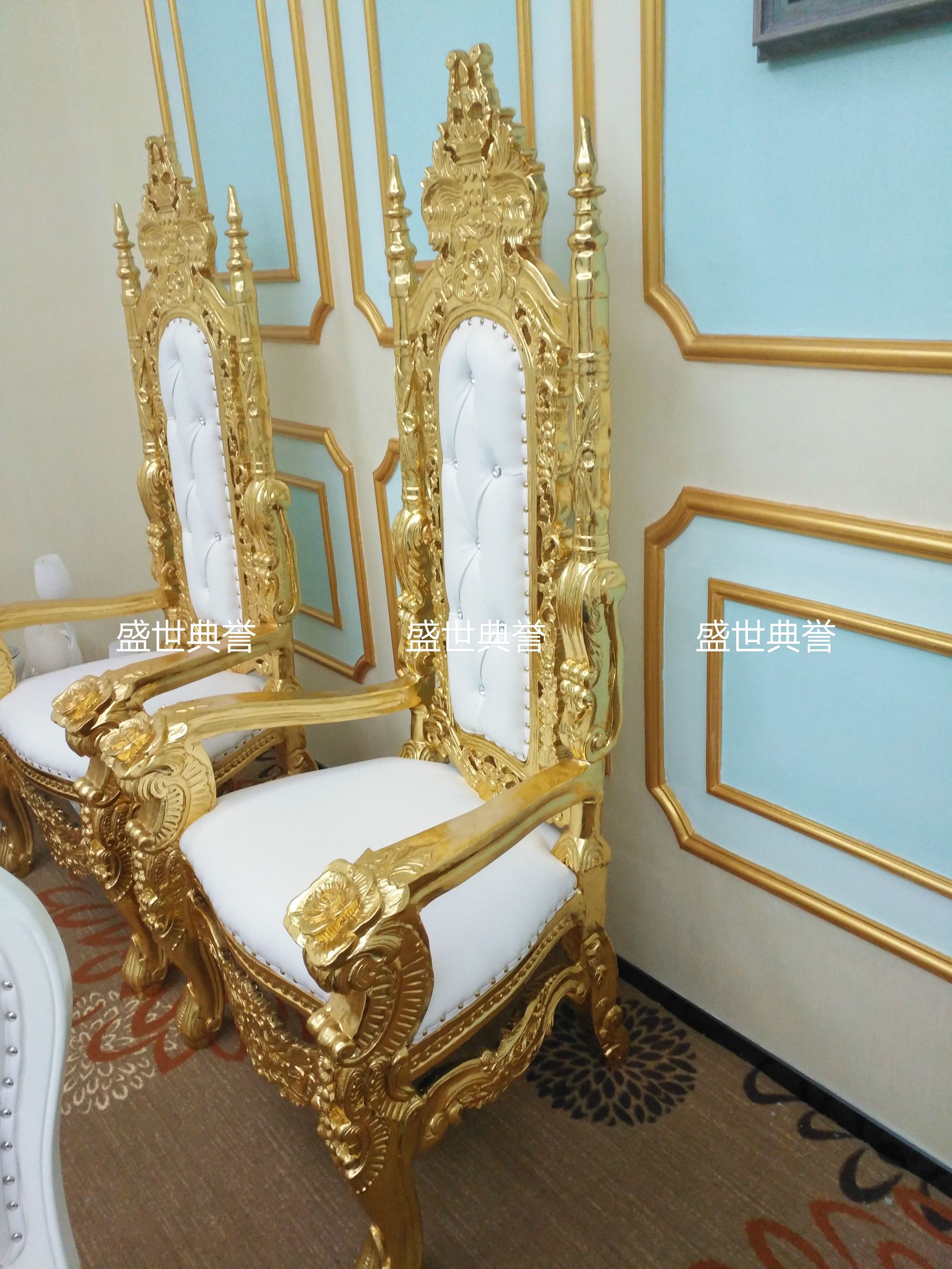 义乌外贸厂家专业定制形象椅国王椅实木雕花婚礼沙发高靠背贵宾椅详情图5