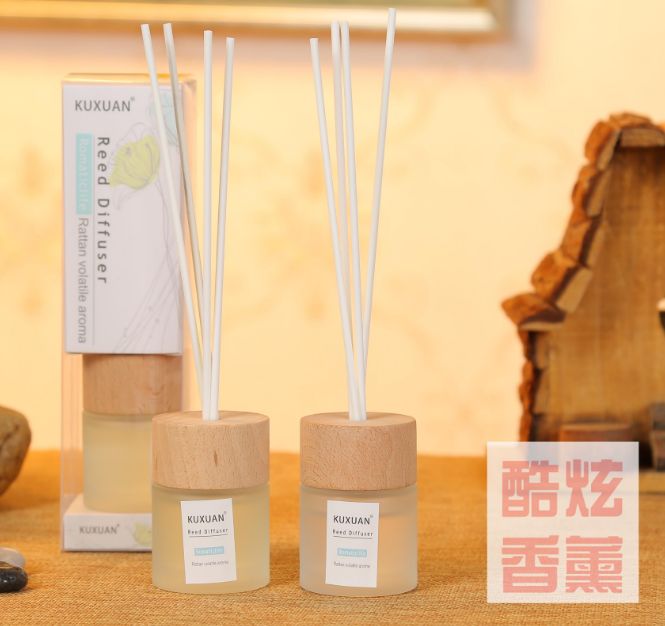 KUXUAN large wooden cap frosted bottle aromatherapy with rattan balls, the air is fresh and fragrant