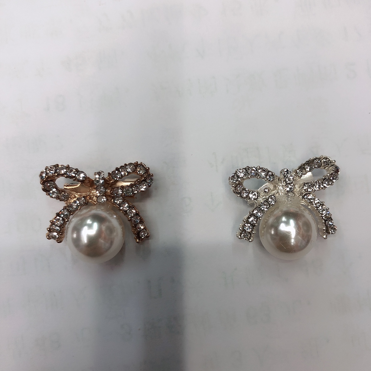 蝴蝶结高亮大珍珠胸针